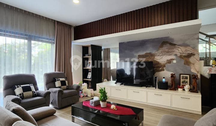 BEST DEAL PIK Akasia 3-Story House Fully Furnished Neat Corner
