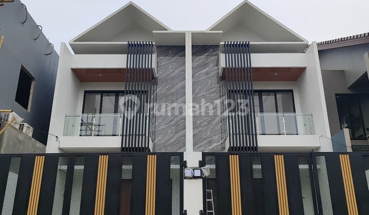 Rumah 2 Lantai Area Joglo Dekat Meruya Menara 3