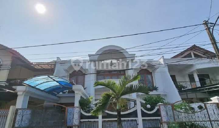 Rumah 2 Lantai Area Bintaro Jaya Dekat Sektor 3