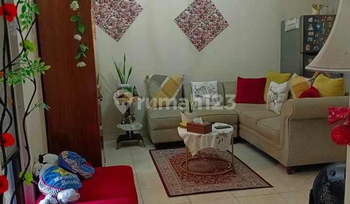 Rumah 2 Lantai Area Graha Raya Semi Furniahed