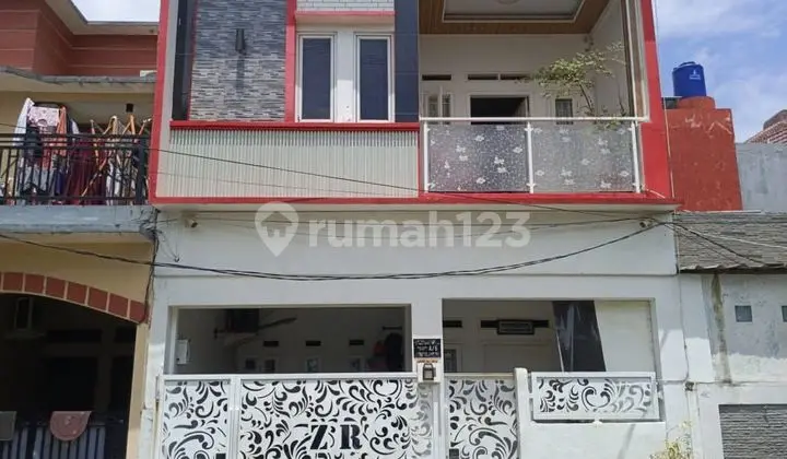 Rumah 2 Lantai Area Karang Tengah Dekat Sunan Giri