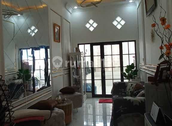 Rumah 2 Lantai Area Graha Raya Dalam Cluster Graha Raya