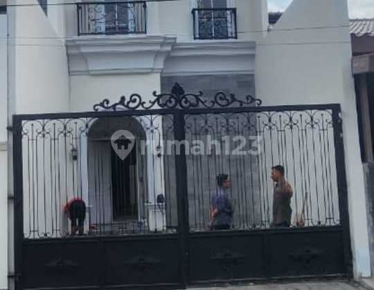 Rumah 2 Lantai Area Joglo Dekat Komplek Dpr