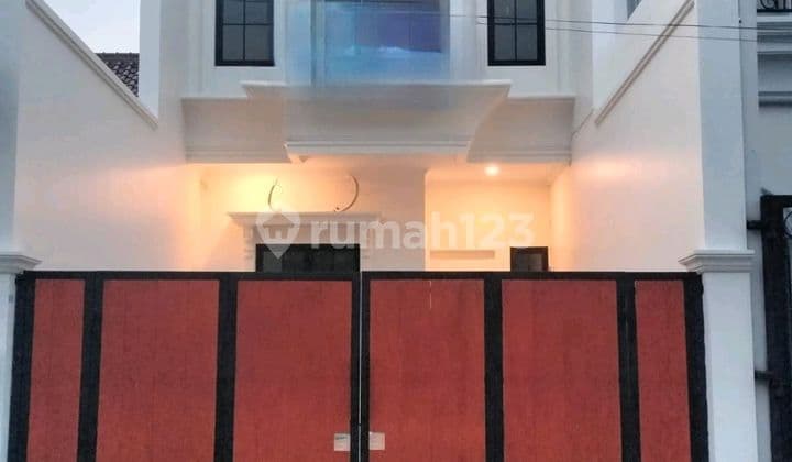 Rumah 2 Lantai Area Meruya Joglo Siap Huni