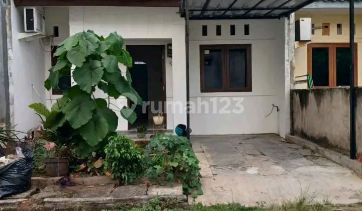 1-Storey House in Ciledug Second-Hand Condition Ciledug Area