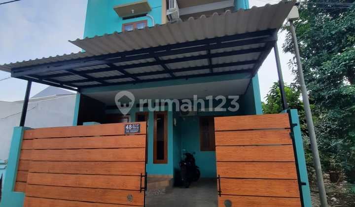 Rumah 2 Lantai Area Cipondoh Dekat Glc Kramat
