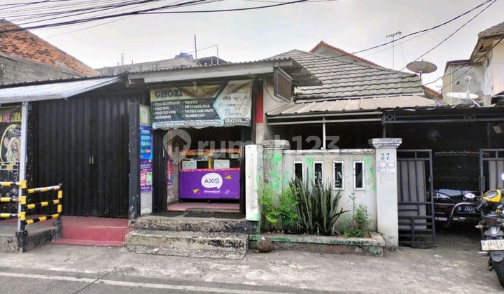 Strategic House by the Main Road in Ciracas, Kp Rambutan, Near Kramat Jati, Ps Rebo, Cililitan