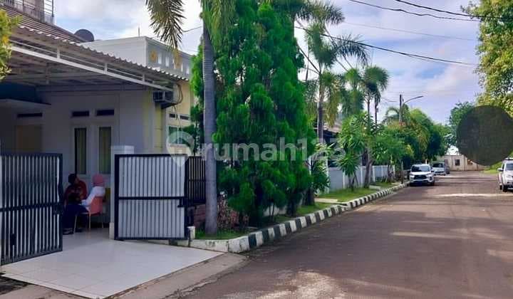 Rumah Keluarga Besar 4 Kamar di Harapan Indah Cluster Aralia