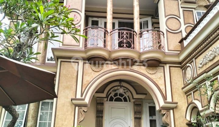 FOR SALE LUXURY HOUSE IN THE GREEN BSD