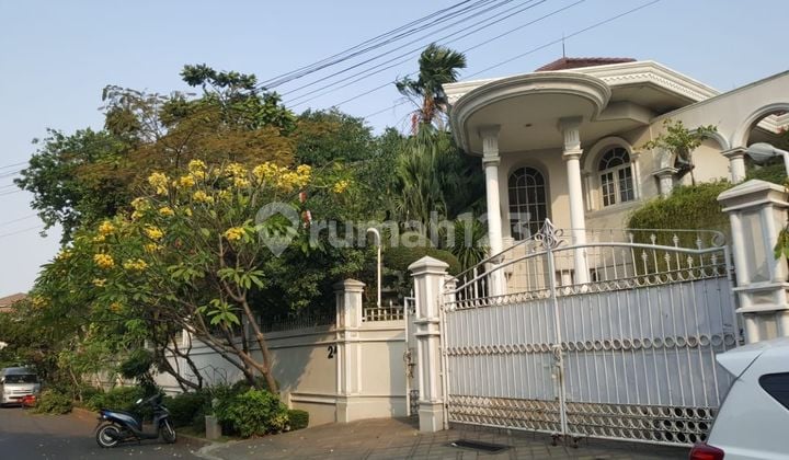 FOR SALE LUXURY HOUSE IN CEMPAKA PUTIH CENTRAL JAKARTA