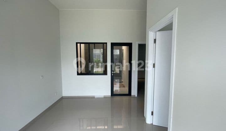 DIJUAL RUMAH SIAP HUNI DI UVILLE BINTARO