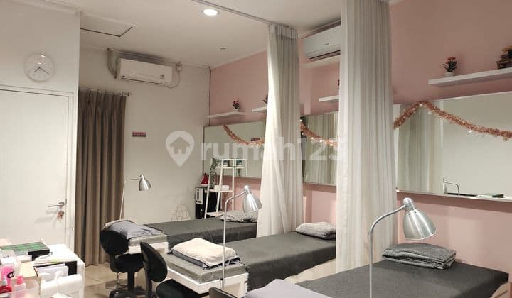 DIJUAL RUKO AZORES 2.5 LANTAI DEPAN BUNDERAN DI BANJAR WIJAYA