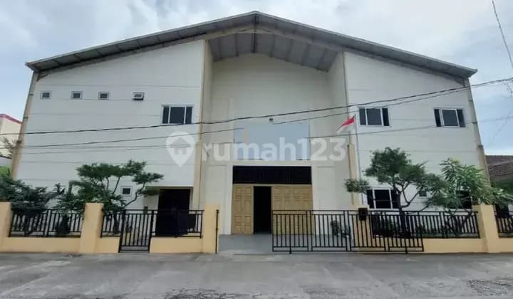 Gudang Plus Kantor 2Lt Siap Pakai SHM di Kota Medan