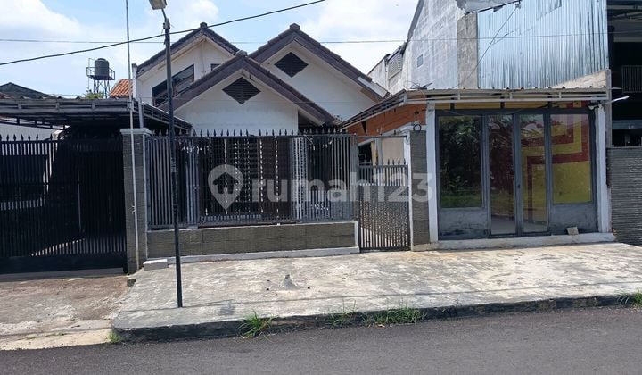 House for Rent Suitable for Office in Arcamanik Endah
