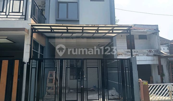 Rumah Minimalis Bangunan Baru di Suryalaya Buah Batu