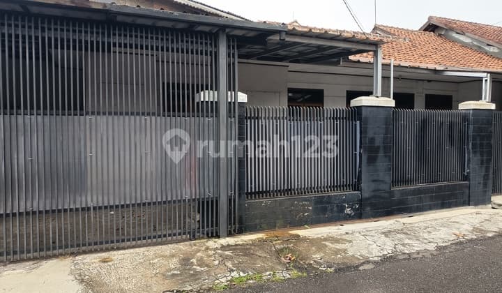 Rumah Dikontrakkan Cocok Utk Rmh Tinggal Atw Kantor di Buahbatu
