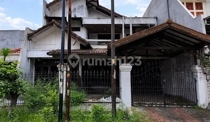 Rumah Tenggilis Utara Strategis - Row 2.5 Mobil