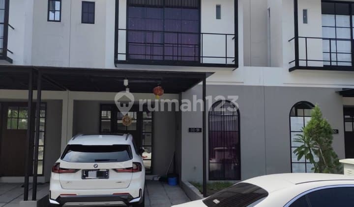 Graha Natura Minimalis Hadap : Barat