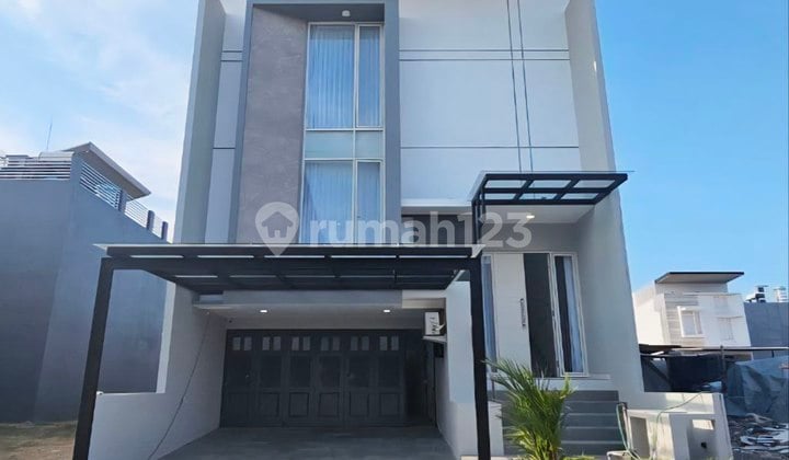 Rumah Suvadiva, Grand Island, Pakuwon City Minimalis, Siap Huni, Row Jalan 3 Mobil