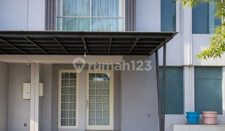 Rumah Queensland, Grand Pakuwon Strategis, Siap Huni, Semi Furnished