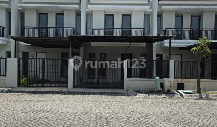 Tjandra Cottage Sidoarjo Aluminum Canopy