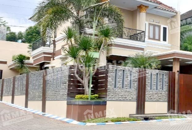 For Sale Luxury Furnished House Hook Position in Kusuma Estate, Batu