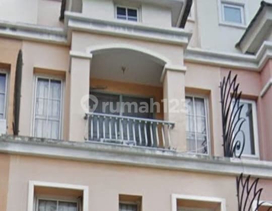 Ruko 4,5 Lantai Bagus Rapi Strategis di Boulevard Bukit Gading Raya Jakarta Utara