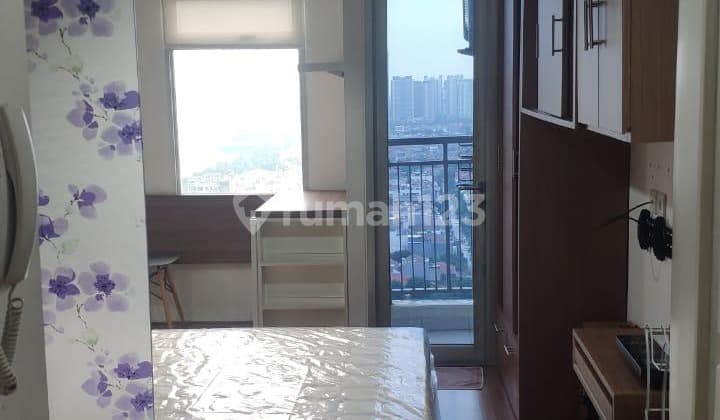 Apartemen Furnish Rapi Siap Huni Dekat Danau & Mal di Green Lake Sunter Jakarta Utara