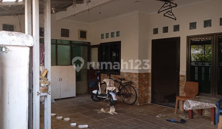 Comfortable House with Easy Access to the City Center in Pulo Gebang Permai Cluster, Cakung, East Jakarta