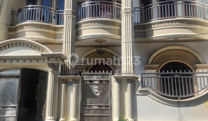 Good Neat 3-Story House in Pelindo Housing, North Jakarta