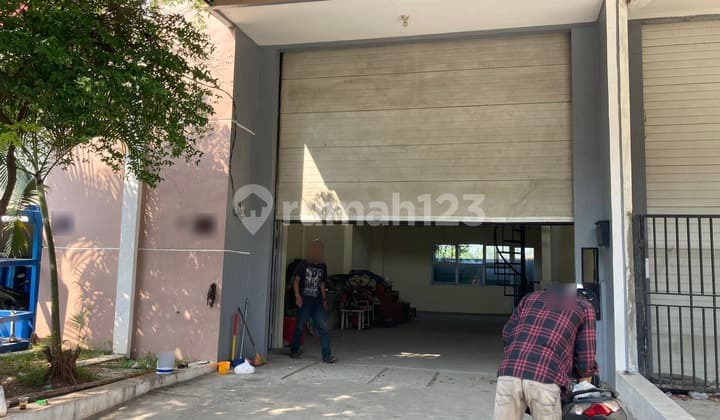 Gudang Bagus Siap Pakai Sudah Renovasi di Bizpoint Park Cikupa Tangerang