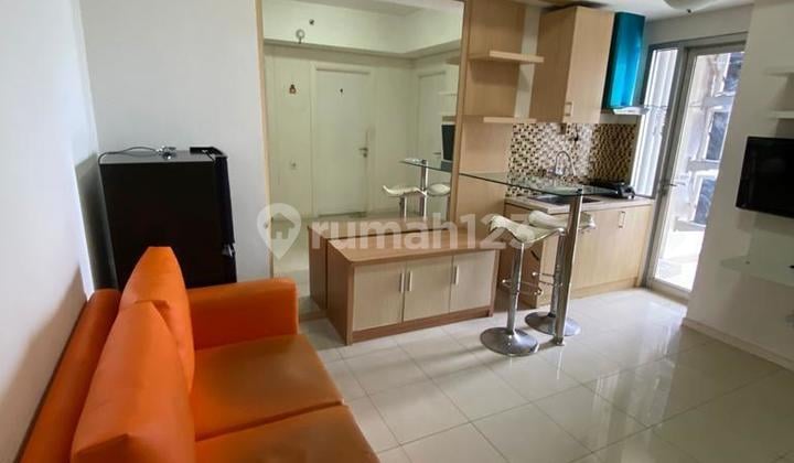 Apartemen Furnish Lantai Sedang Siap Huni di Green Lake Sunter Jakarta Utara