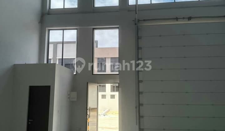 Gudang Siap Pakai Dekat Akses Tol & Pelabuhan Cocok untuk Logistik & Distribusi di Bizpark Pik 2