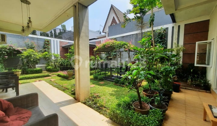 Rumah Eksklusif Cantik Bebas Banjir Semifurnish Bagus di Bukit Golf Cibubur