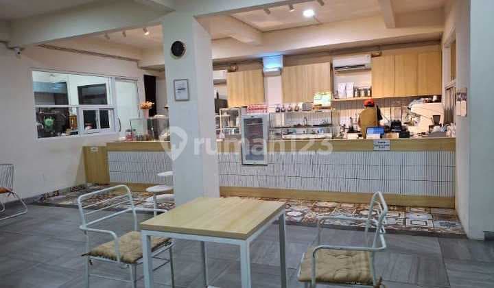 Tempat Usaha 3 Lantai Bagus Siap Pakai di Jatinegara Jakarta Timur