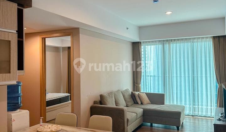 Apartemen Holland Village Lantai Sedang Full Furnish Bagus Ada Balkon Siap Huni di Cempaka Putih Jakarta Pusat