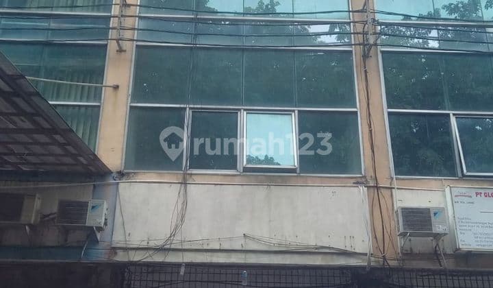 Ruko 4 Lantai Siap Pakai di Enggano Jakarta Utara
