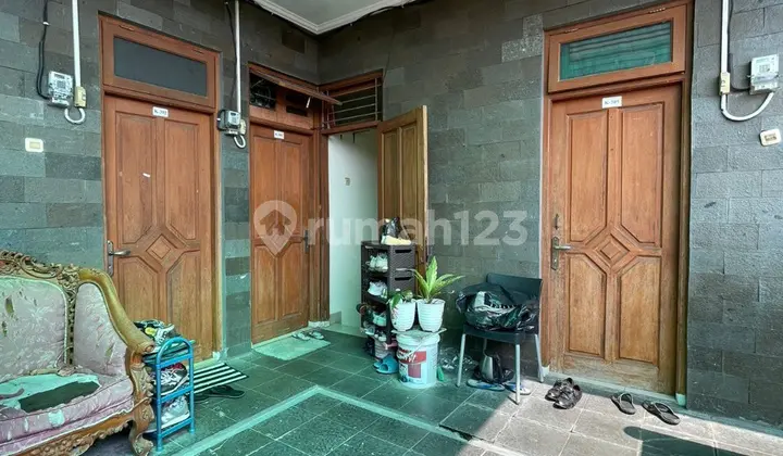 Price Drop! Boarding House on the Main Road in Johar Baru, Central Jakarta