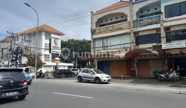 Shop For Rent In Seminyak, Good Location