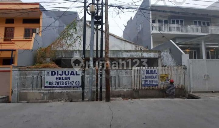 Rumah Tua Hitung Tanah Di Tomang