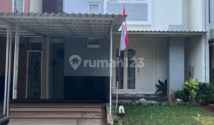 Rumah Neo Catalonia Renovasi Bagus Siap Huni 2 Lantai Bagus