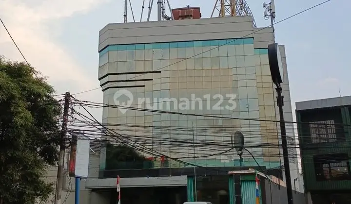 Gedung Daan Mogot Tangerang Lokasi Di Jalan Utama Bangunan 5 Lantai