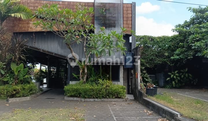 Rare Opportunity! Strategic Ex Café Space 400 Meter In Kerobokan Seminyak Bali Main Street