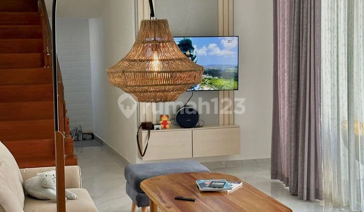 Luxury 3-storey Villa 4br With Stunning Gwk View – Freehold