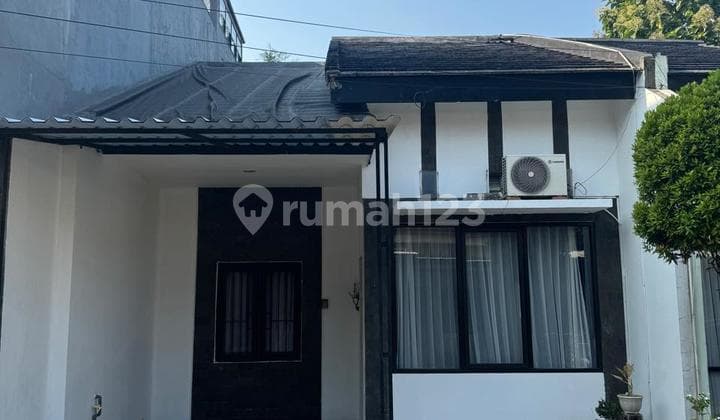Rumah Bagus di Town House Sektor 9 Ciputat Tangerang Selatan