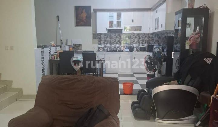 For Sale 2.5-Story House In Green Lake City Cluster America 8x15, Freehold Title, Semi Furnished, Renovated