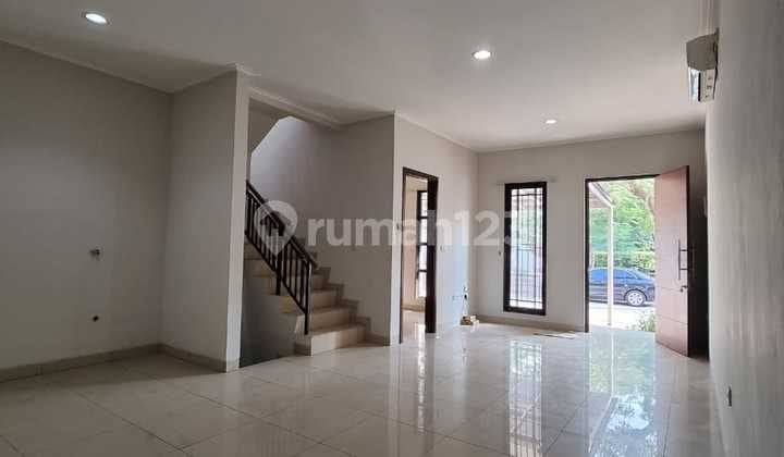 Dijual Rumah Green Lake City Cluster Asia 7x15 Ukuran Spesial, Shm, Sudah Renovasi