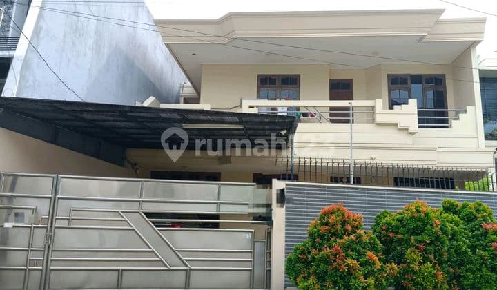 For Sale 2-Story House in Jelambar, Taman Harapan Indah Complex, 246m2 (11.5x20), Semi-Furnished, Well-Maintained