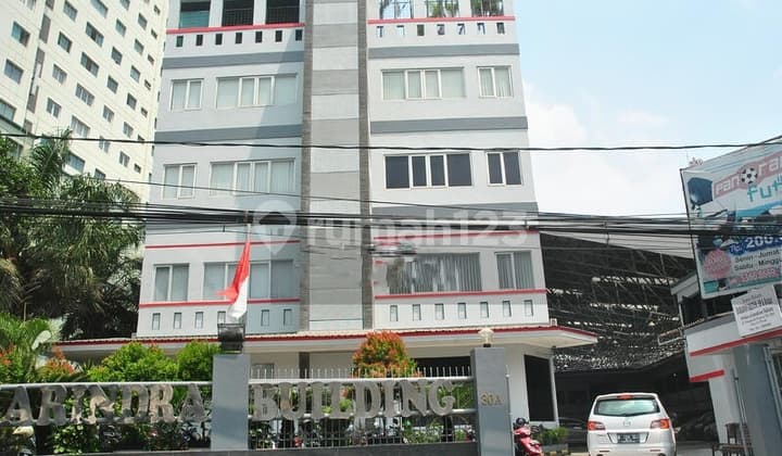 Dijual gedung kantor 5 lantai di palmerah jakarta pusat