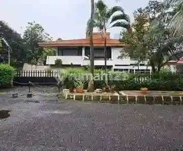 Dijual Rumah Tua Di Komplek Menteri Widya Chandra